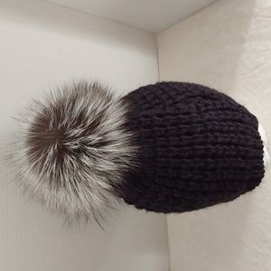 Kyi kyi Canada Black Knit Beanie with Genuine Fox fur Pompom Women's one size